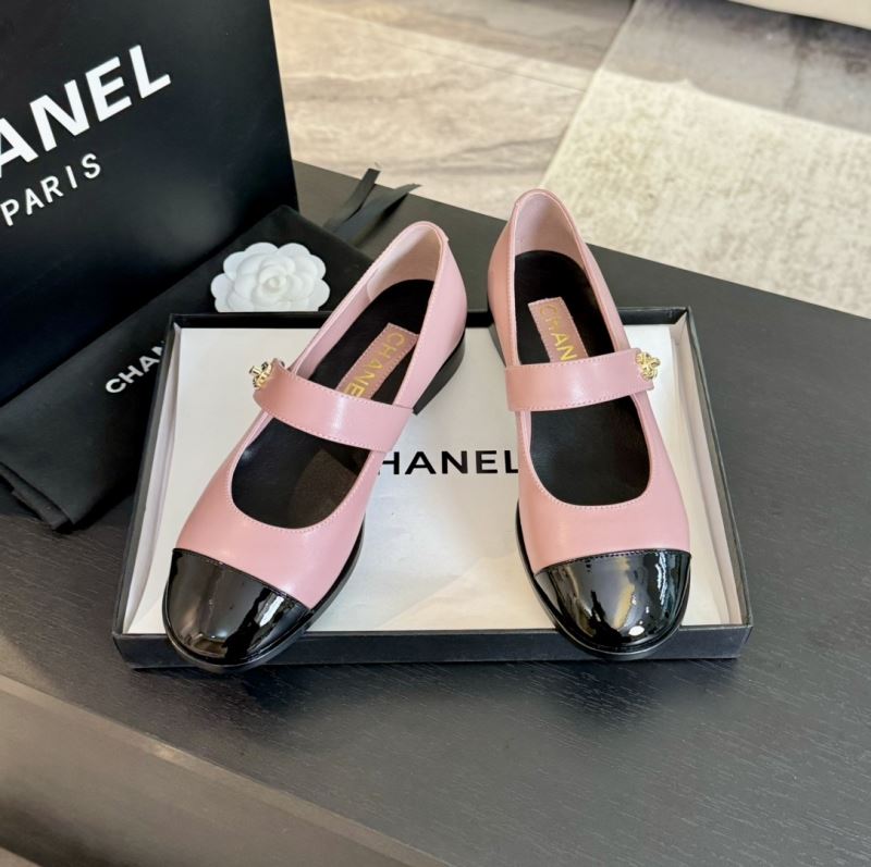 Chanel Low Shoes